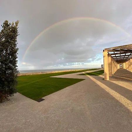 Magulie, Le Calme En Bord De