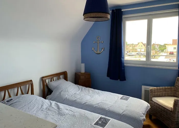 Magulie, Le Calme En Bord De *